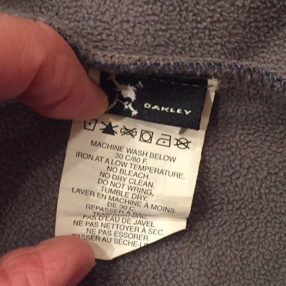 Oakley turquoise Vest - Picture 7 of 8